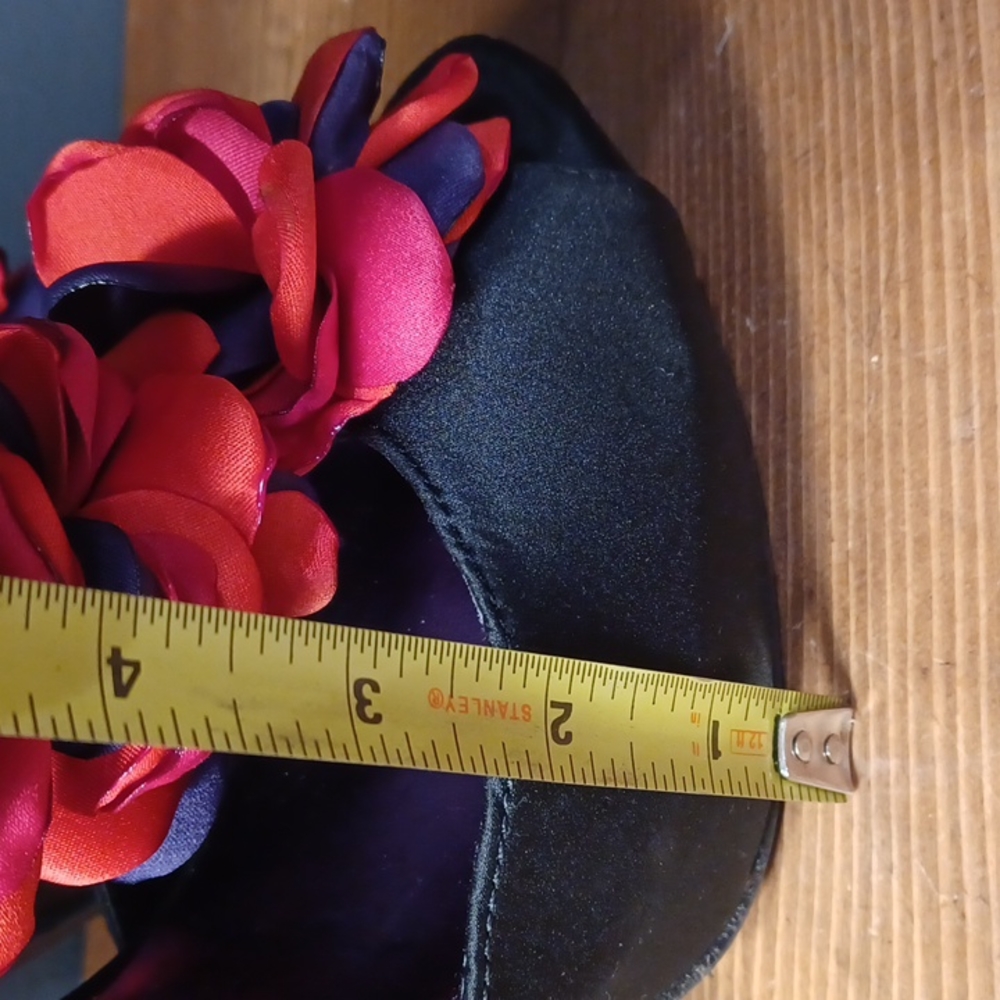 Call it Spring platforms - Picture 8 of 15